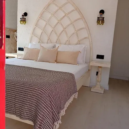 Lalasa Alaçatı