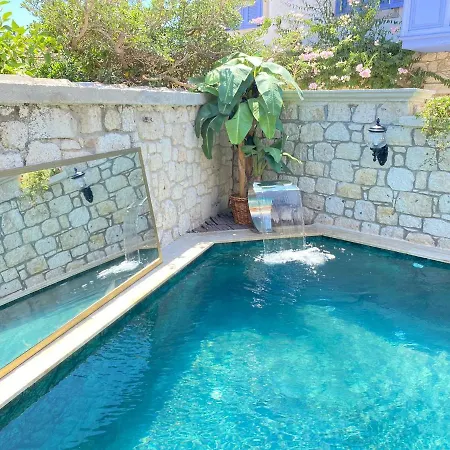 Lalasa Alaçatı Hotel *