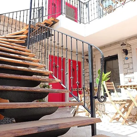 Lalasa Alaçatı Çeşme