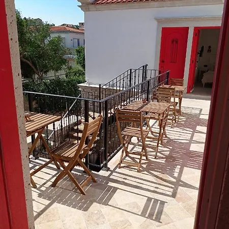 Lalasa Alaçatı
